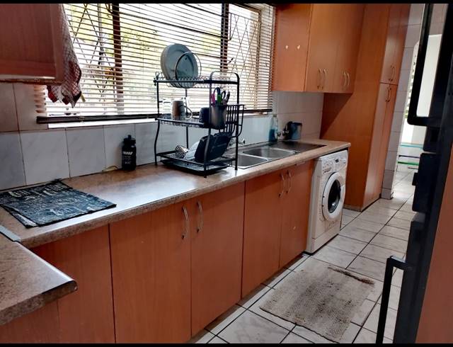 5 BEDROOM HOUSE FOR SALE IN BRACKENDOWNS